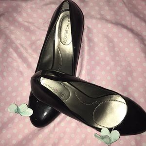 BANDOLINO Black Heels